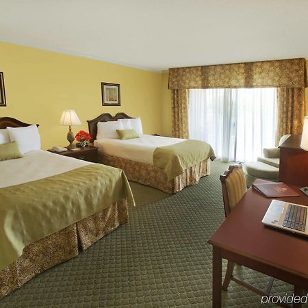 Fredericksburg Hospitality House Hotel Екстериор снимка