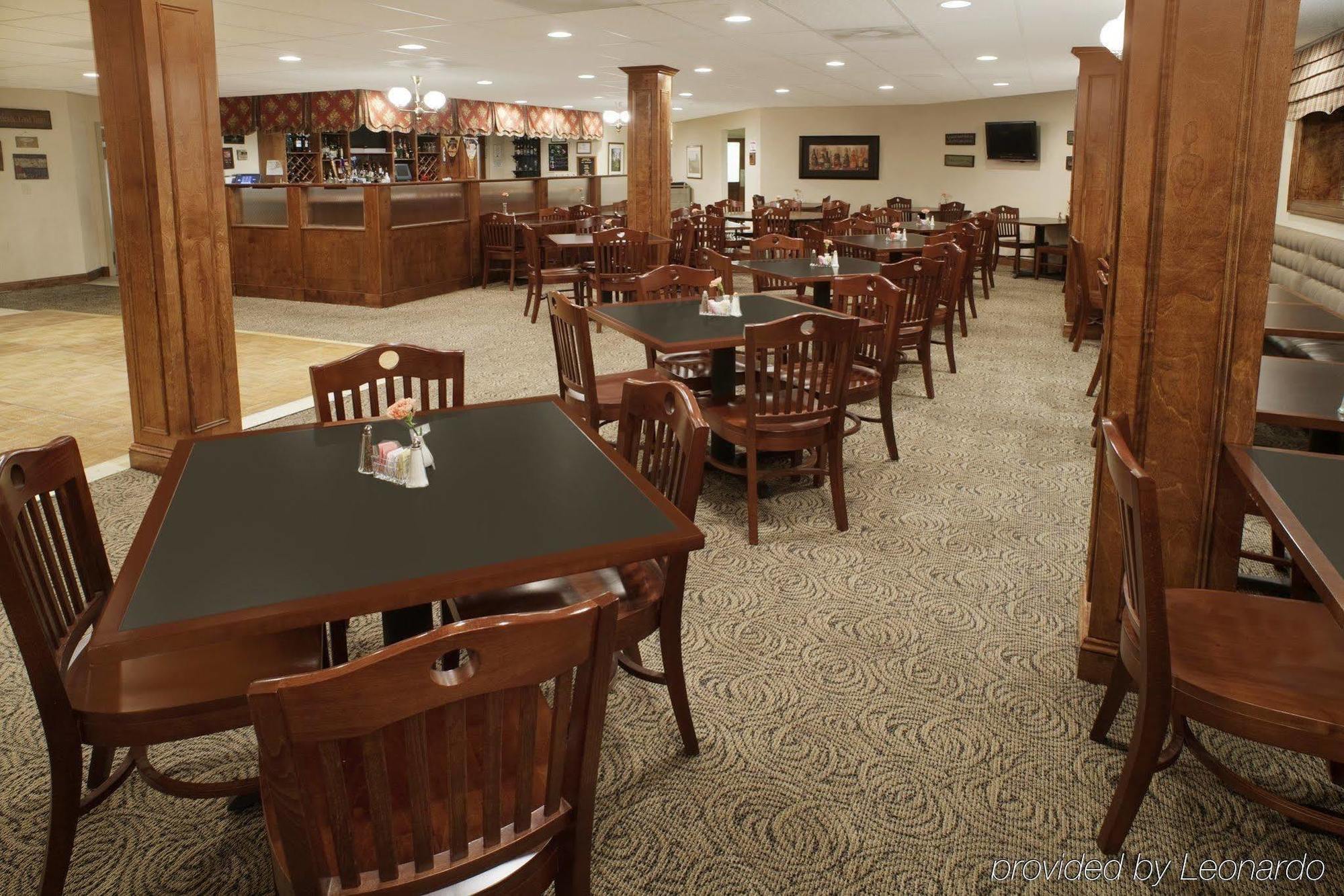 Fredericksburg Hospitality House Hotel Екстериор снимка